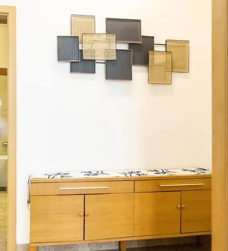 Venus - Gozsdu Court Iii