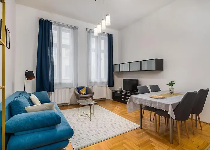 Venus - Gozsdu Court Iii Appartement *